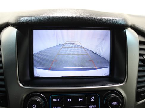 Used 2018 Chevrolet Suburban Premier image 20