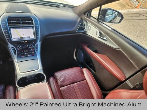 Certified 2020 Lincoln Nautilus Black Label image 15