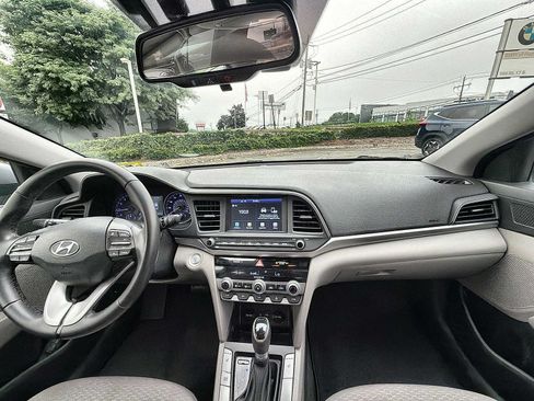 Used 2019 Hyundai Elantra Value Edition w/ Cargo Package FWD image 18