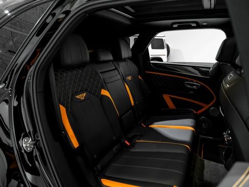 Used 2023 Bentley Bentayga Speed image 40