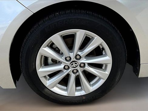 Used 2024 Toyota Corolla LE image 28