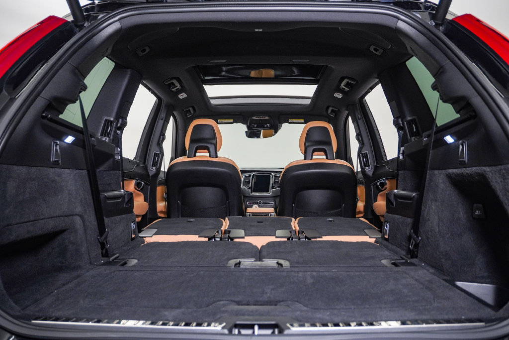 Used 2022 Volvo XC90 T8 Inscription w/ Advanced Package AWD/4WD image 30