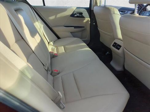 Used 2017 Honda Accord EX-L image 22