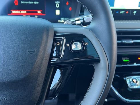 New 2026 Lincoln Corsair Premiere image 19