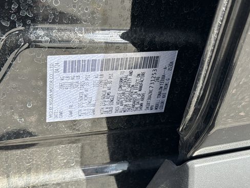 Certified 2024 Nissan Rogue SV FWD image 29