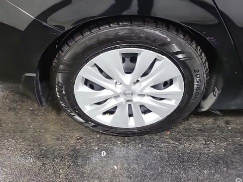 Used 2024 Nissan Sentra S image 5