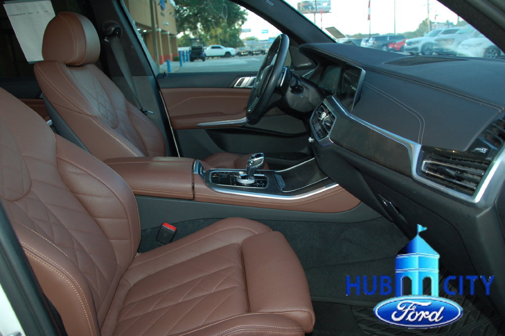 Used 2023 BMW X5 xDrive40i w/ Premium Package AWD/4WD image 16