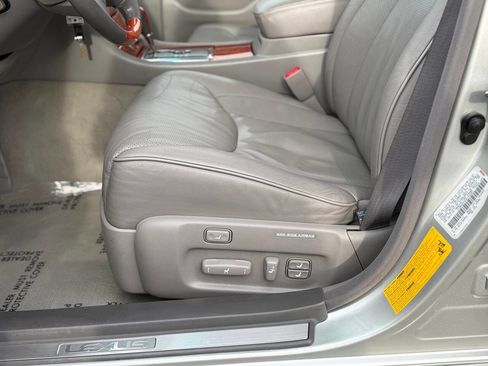 Used 2003 Lexus LS 430 image 9