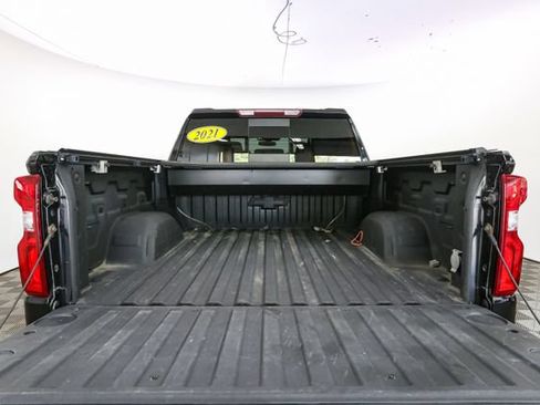 Used 2021 Chevrolet Silverado 1500 RST w/ Redline Edition AWD/4WD image 12