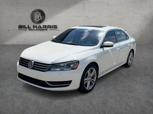 Used 2014 Volkswagen Passat 1.8T SE FWD image 1