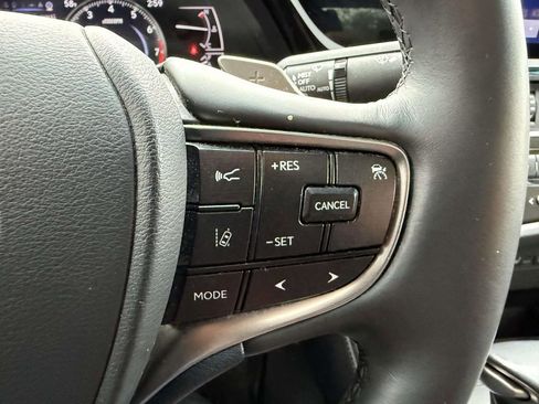 Used 2023 Lexus ES 350 Premium image 22