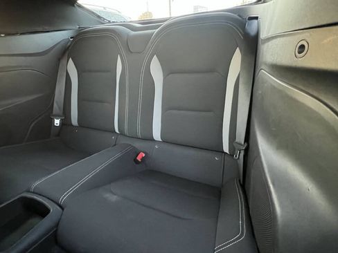 Used 2019 Chevrolet Camaro LT RWD image 10