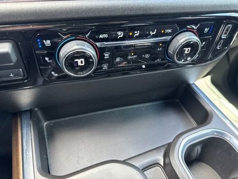 Used 2024 Chevrolet Silverado 1500 High Country AWD/4WD image 13