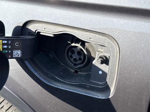 Used 2022 Jeep Grand Cherokee Limited 4xe w/ Luxury Tech Group II image 5