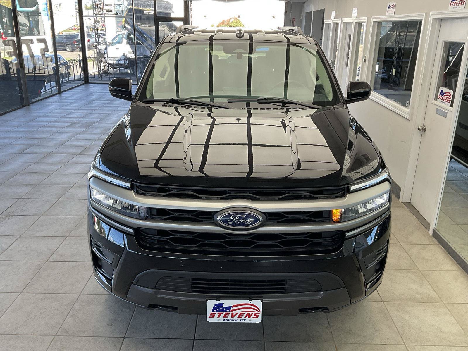Used 2023 Ford Expedition Max XLT AWD/4WD image 28