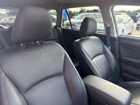 Used 2019 Subaru Outback 2.5i Limited AWD/4WD image 29
