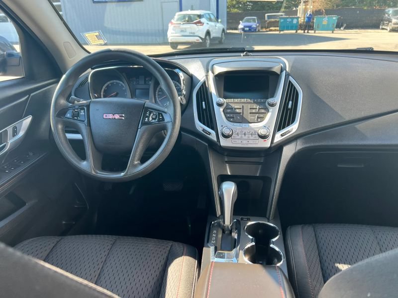 Used 2015 GMC Terrain SLE AWD/4WD image 12