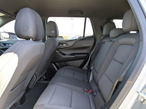 Used 2026 Chevrolet Equinox LT image 13