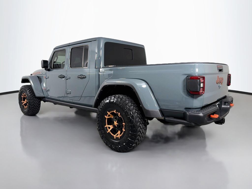 Used 2024 Jeep Gladiator Mojave AWD/4WD image 7