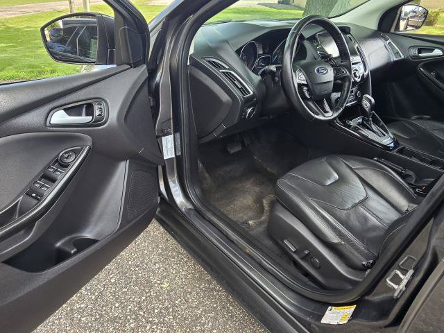 Used 2015 Ford Focus Titanium w/ Titanium Cold Weather Package FWD image 13