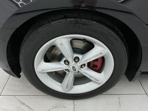 Used 2012 Ford Mustang GT RWD image 42