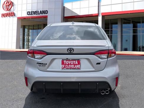 Used 2026 Toyota Corolla SE FWD image 6