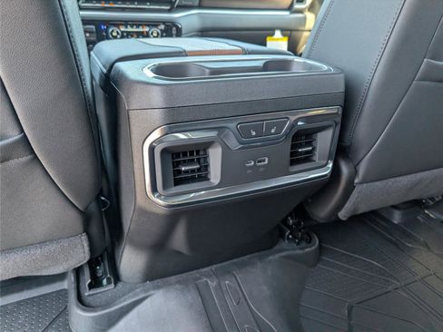 New 2026 Chevrolet Silverado 1500 High Country AWD/4WD image 16