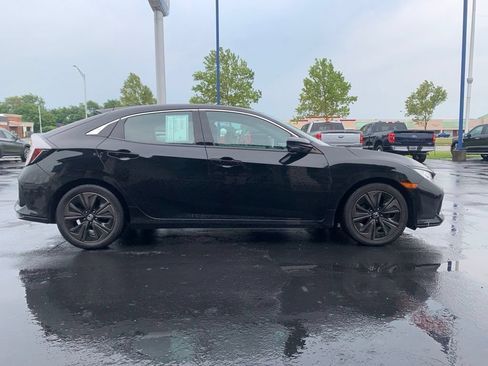 Used 2019 Honda Civic EX image 2