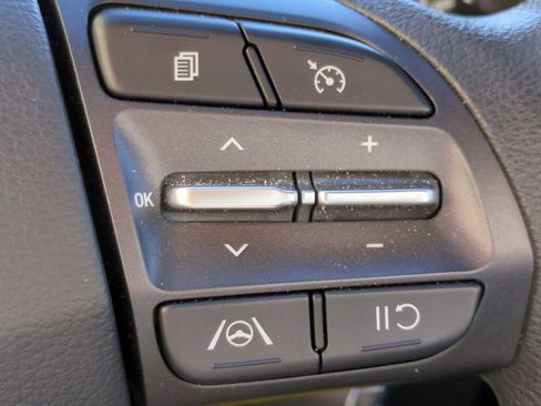 Certified 2022 Hyundai Kona SE image 23