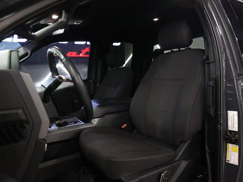 Used 2016 Ford F150 XLT w/ Equipment Group 302A Luxury AWD/4WD image 12