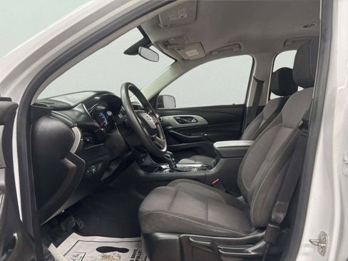 Used 2021 Chevrolet Traverse LS AWD/4WD image 12