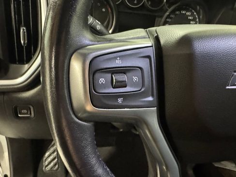 Used 2022 Chevrolet Silverado 1500 LT Trail Boss w/ Bed Protection Package AWD/4WD image 6