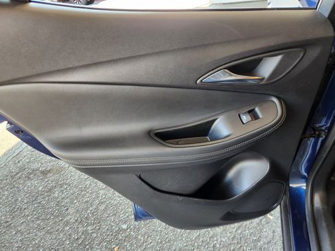 Used 2023 Buick Encore GX Select image 17