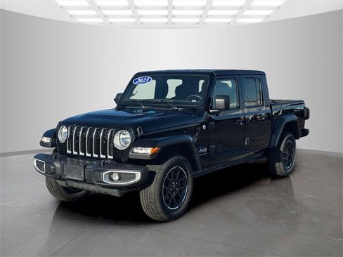 Certified 2023 Jeep Gladiator Overland image 3