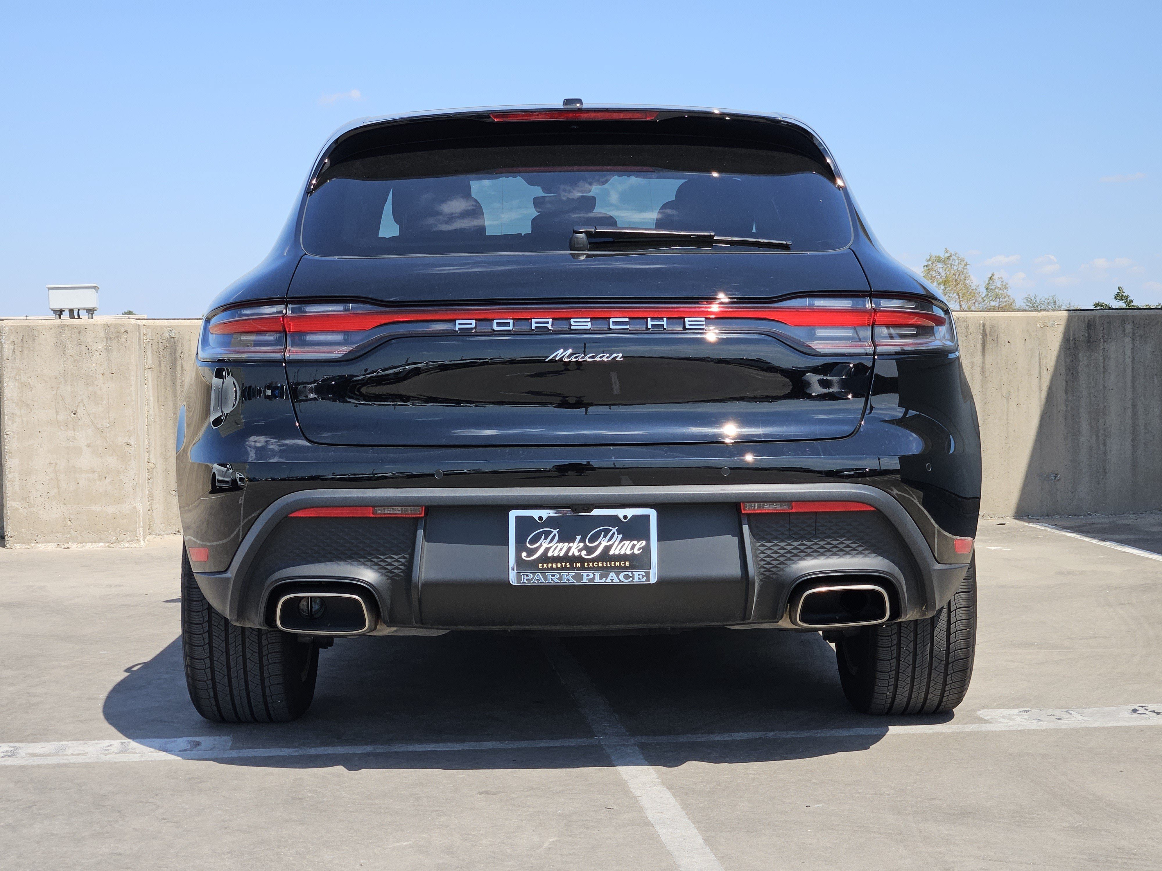 Certified 2026 Porsche Macan AWD/4WD image 7