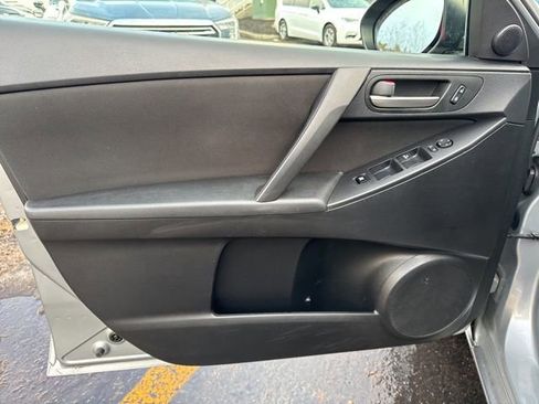 Used 2012 MAZDA MAZDA3 i Touring image 8