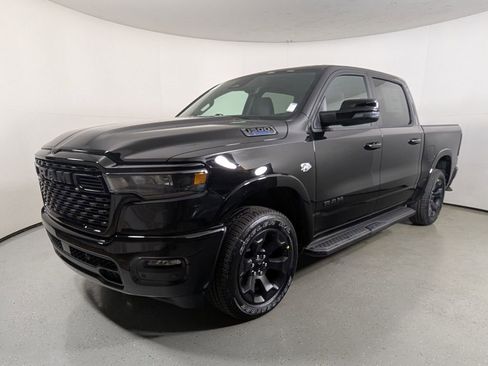 New 2026 RAM 1500 4x4 Crew Cab image 3