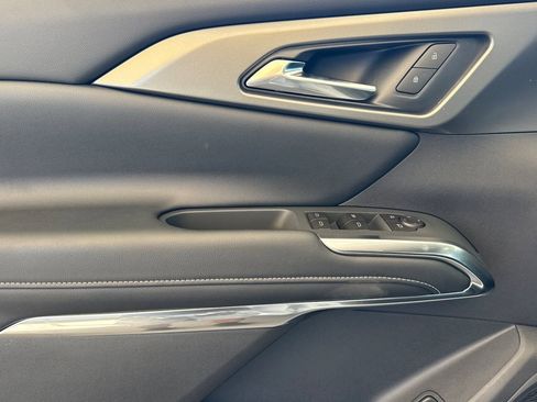 New 2026 Chevrolet Traverse LT w/ Driver Confidence Package FWD image 11