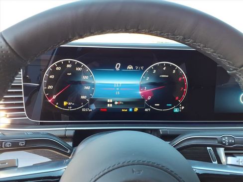 New 2026 Mercedes-Benz GLS 450 4MATIC image 18