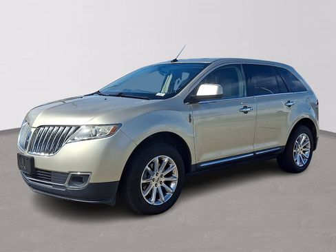 Used 2011 Lincoln MKX 2WD w/ 101A Rapid Spec Order Code image 3