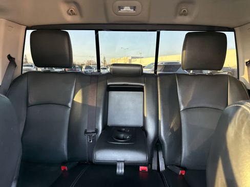 Used 2013 RAM 1500 Laramie w/ Convenience Group image 26