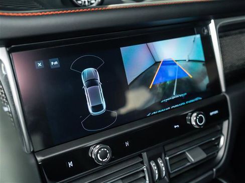 New 2026 Porsche Macan GTS image 27