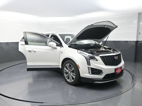 Used 2020 Cadillac XT5 Premium Luxury w/ Platinum Package AWD/4WD image 39