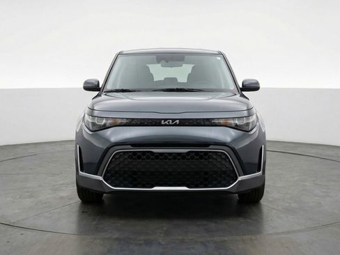 Used 2025 Kia Soul LX w/ LX Technology Package image 2