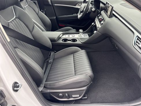 Used 2026 Genesis G70 2.5T Prestige image 13