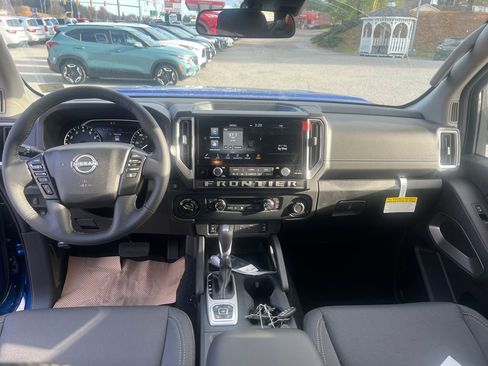 New 2026 Nissan Frontier SV w/ SV Convenience Package image 13