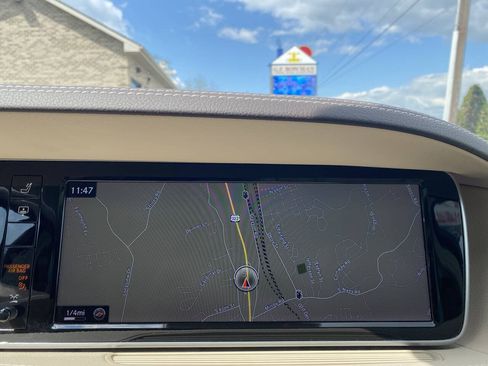 Used 2015 Mercedes-Benz S 550 4MATIC Sedan image 36