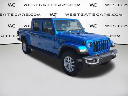 Used 2023 Jeep Gladiator Sport