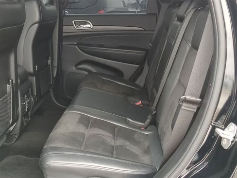 Certified 2022 Jeep Grand Cherokee Laredo X image 26