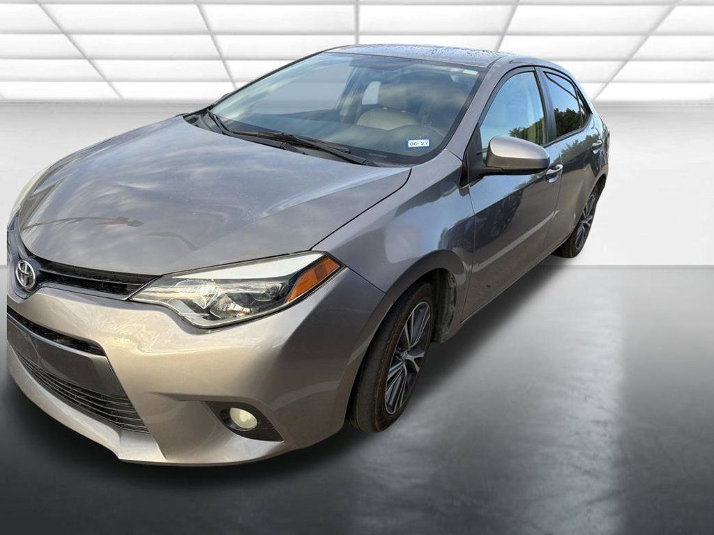 Used 2016 Toyota Corolla LE FWD image 5